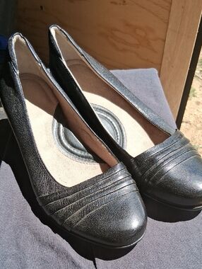 Naturalizer Black Comfort Dress Shoes